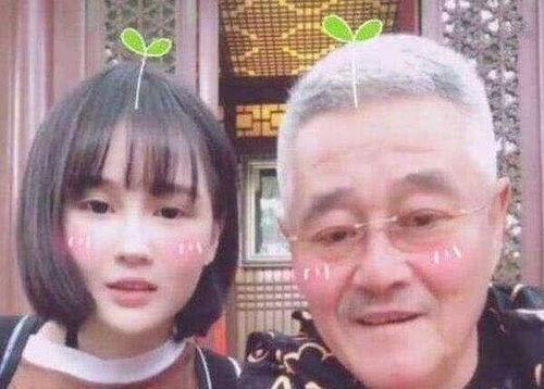 赵本山女儿球球视频,揭秘赵本山女儿的多面人生
