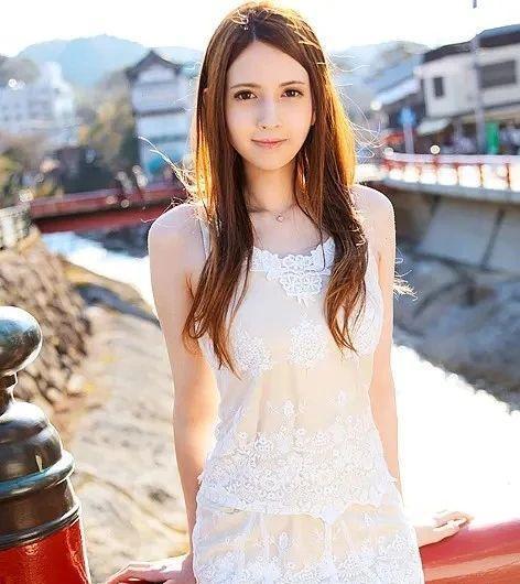 萝泽萝拉在线播放,在线播放带你领略奇幻冒险之旅