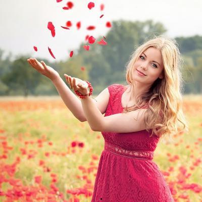 明星在花丛中图片,自然与璀璨的交融